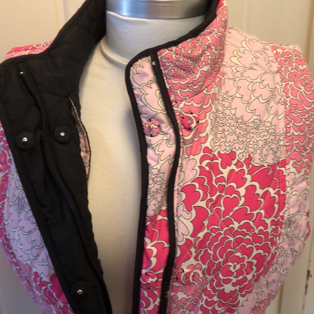 Lilly Pulitzer Double sided Puffer Vest - Picture 2 of 10